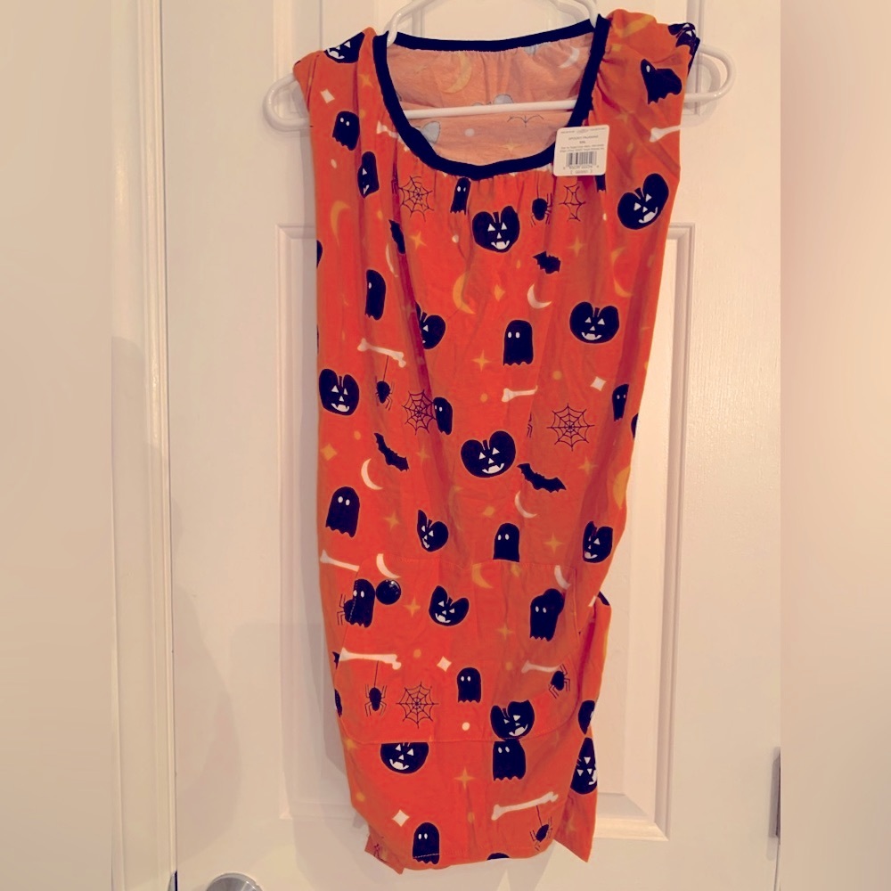 Spooky Dog Pajamas/Costume has jack-o’-lanterns ghost spiders/webs moons & stars